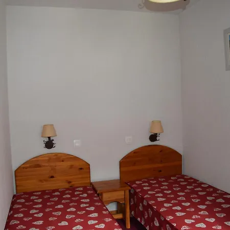 Cosy Avec Piscine, Proche Centre Et Telepherique - 4 Pers. - Fr-1-464-165 *
